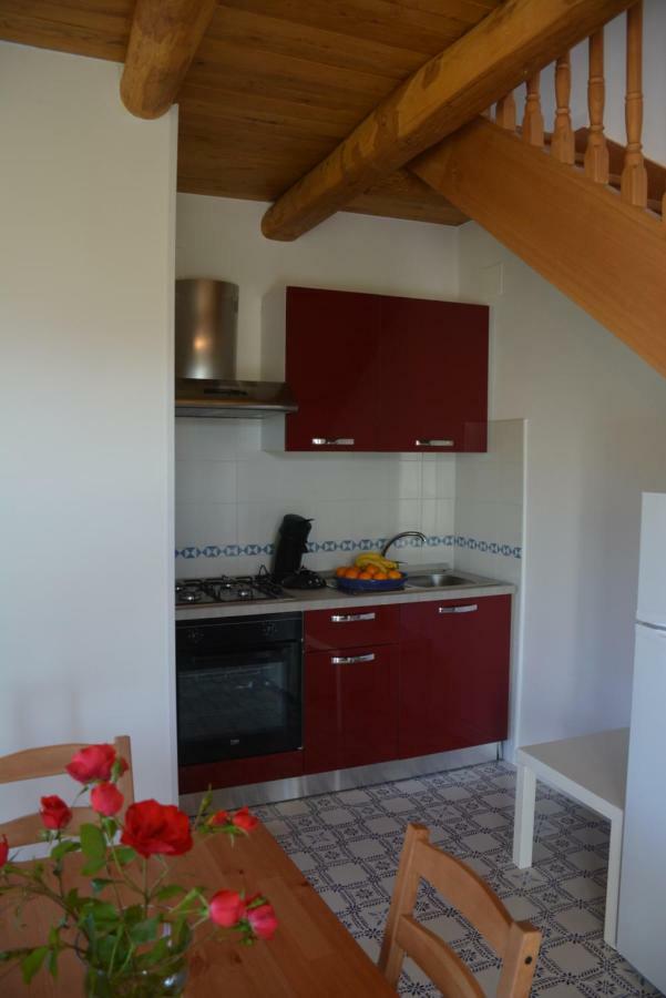 Casale Dionisia, Santa Maria Di Castellabate, Appartamento Iris 外观 照片
